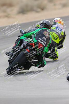 media/Dec-17-2022-SoCal Trackdays (Sat) [[224abd9271]]/Turn 10 Backside (120pm)/